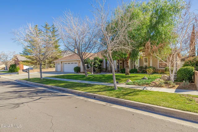 $849,900 | 39748 Golfers Drive, Palmdale, CA 93551