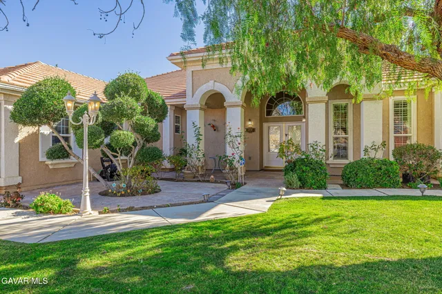 $849,900 | 39748 Golfers Drive, Palmdale, CA 93551