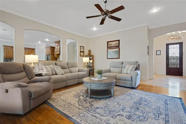 $825,000 | 7701 Oak Creek Lane, Denton, TX 76208