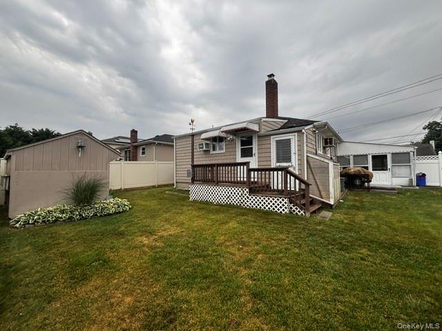 45 West Clearwater Road Lindenhurst, NY 11757 - Photo 5 of 18
