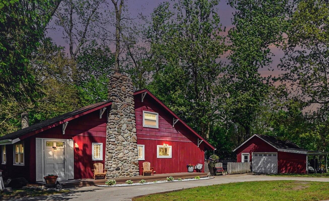 13760 North Territorial Road Gregory, MI 48137 - Photo 1 of 32 021_file_3940