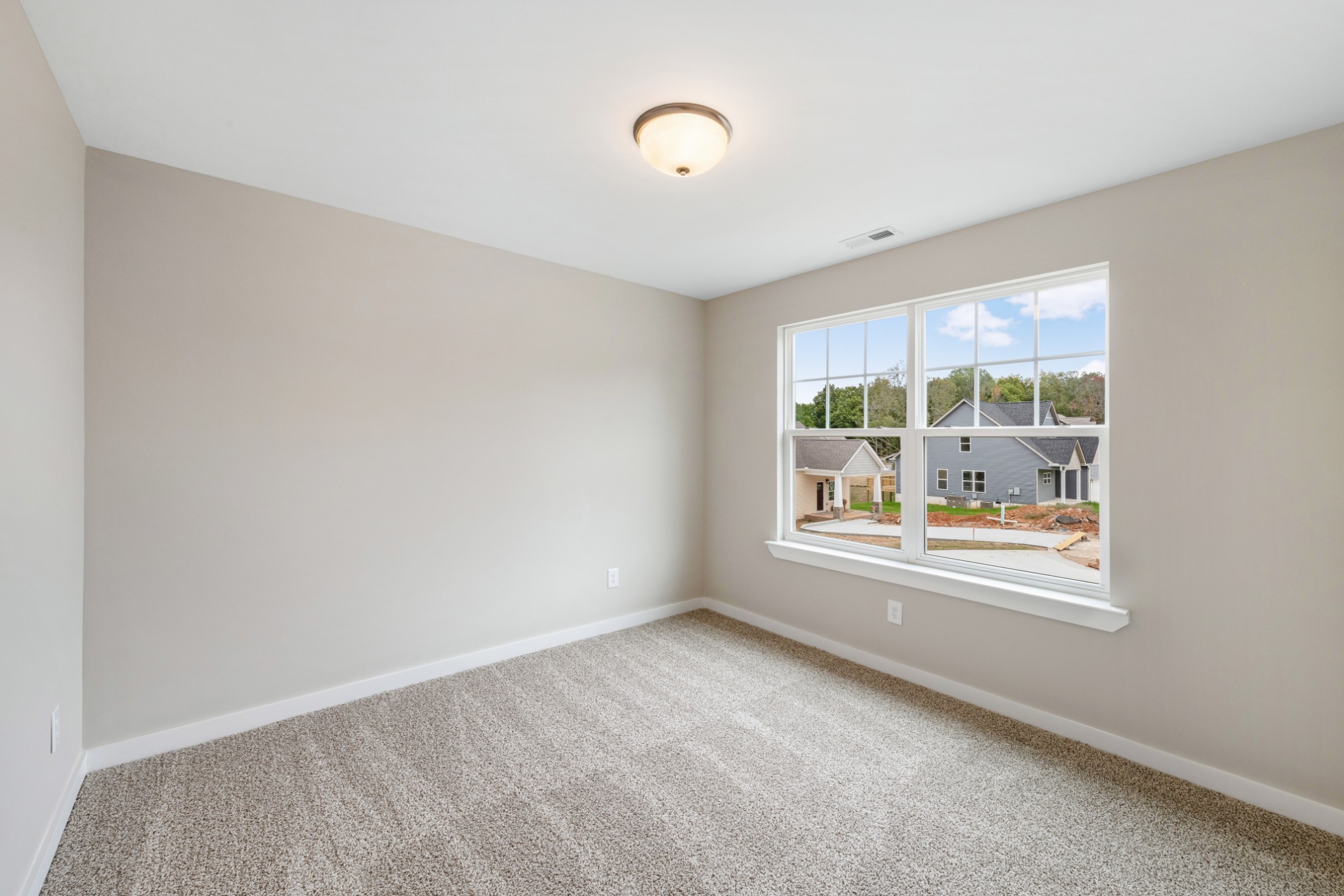 2074 Morgan Court Springfield, TN 37172 - Photo 15 of 20 an empty room with windows