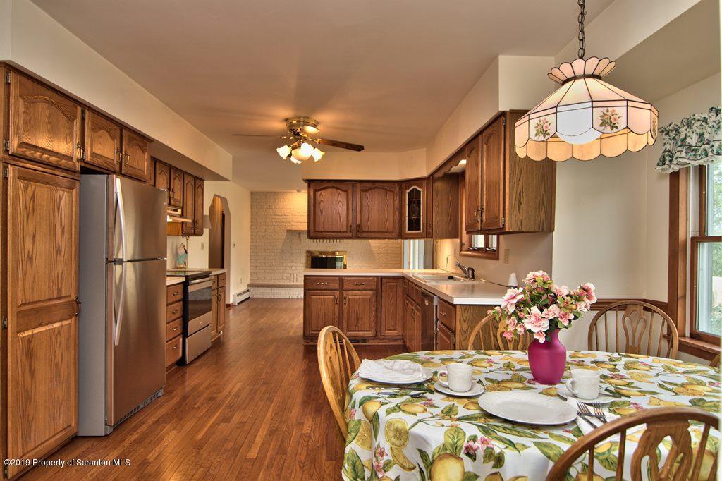 925 Clearview Road Moscow, PA 18444 - Photo 16 of 65 Gallery Image 16