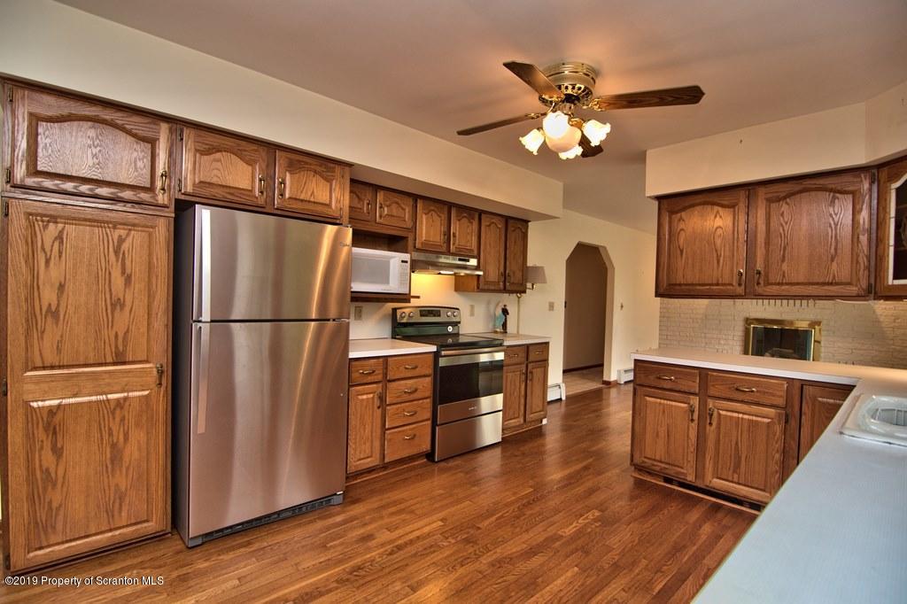 925 Clearview Road Moscow, PA 18444 - Photo 21 of 65 Gallery Image 21