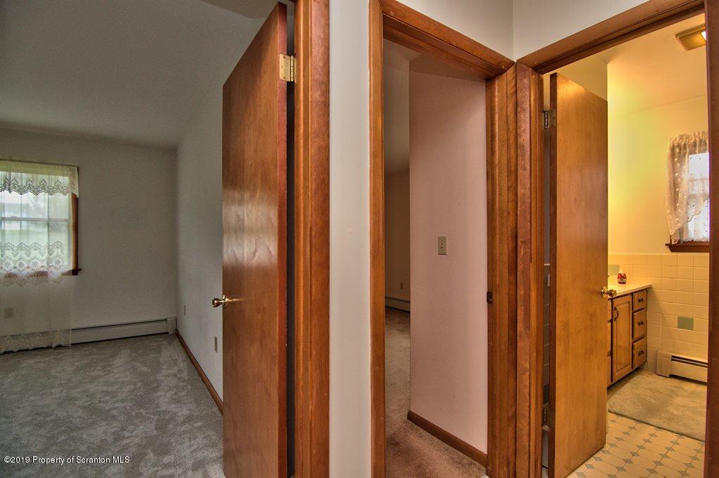 925 Clearview Road Moscow, PA 18444 - Photo 35 of 65 Gallery Image 35