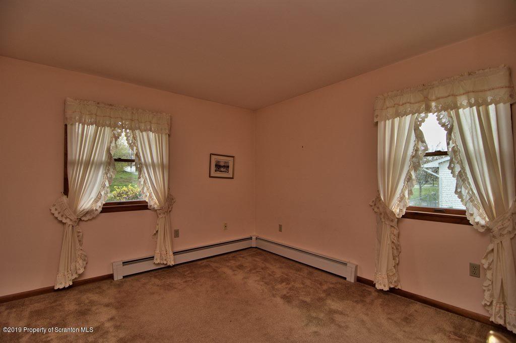 925 Clearview Road Moscow, PA 18444 - Photo 42 of 65 Gallery Image 42