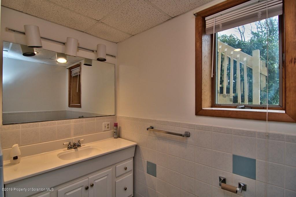 925 Clearview Road Moscow, PA 18444 - Photo 49 of 65 Gallery Image 49