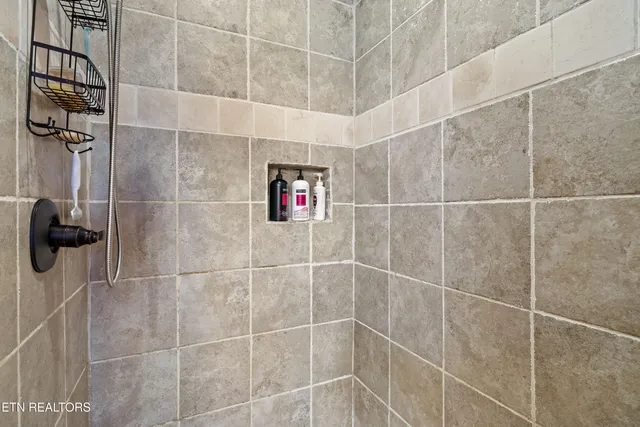 $949,000 | 1099 Smithfield Road, Tellico Plains, TN 37385