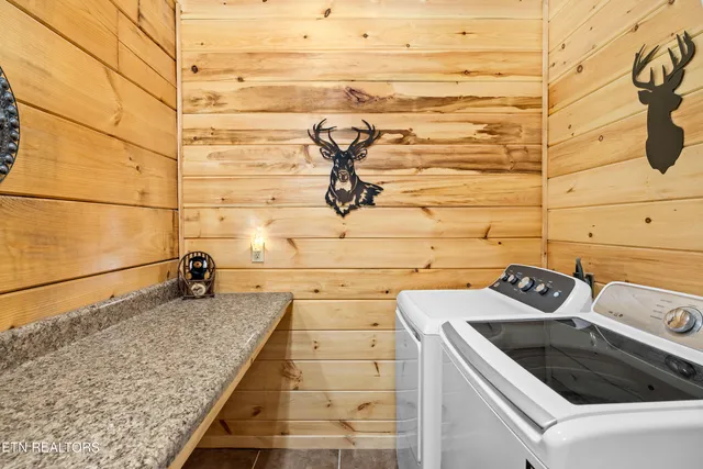 $949,000 | 1099 Smithfield Road, Tellico Plains, TN 37385