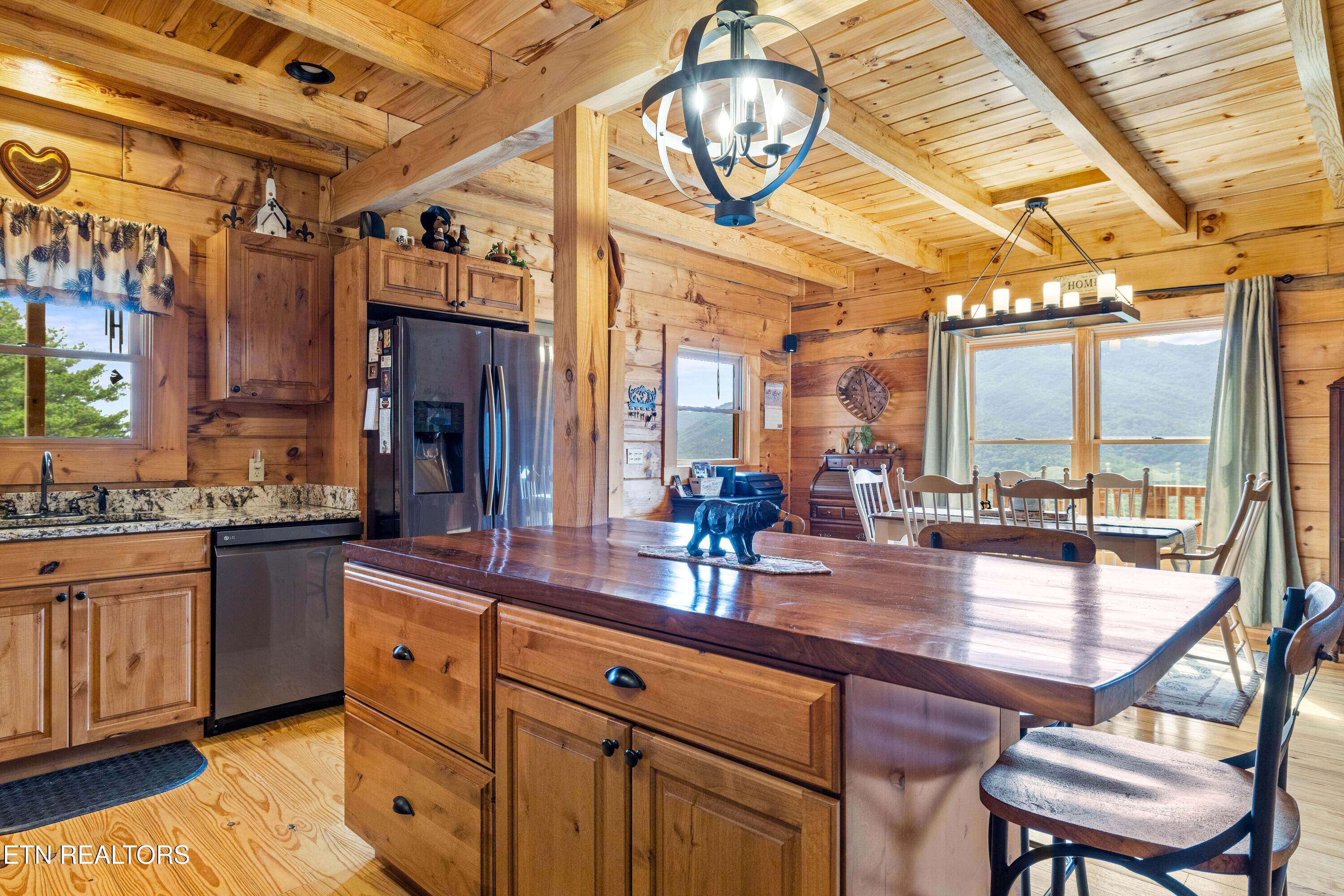 1099 Smithfield Road Tellico Plains, TN 37385 - Photo 10 of 58 1099Smithfield-15