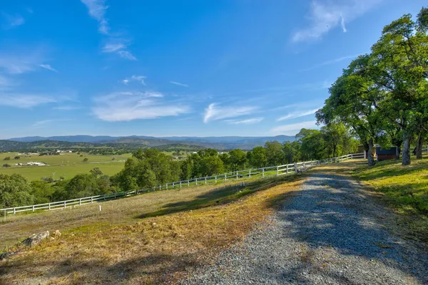 $457,000 | 9564 Coronado Drive, La Grange, CA 95329