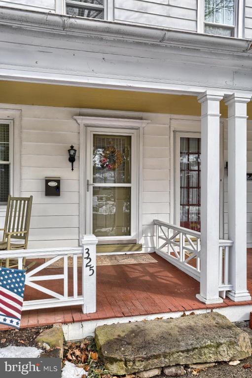 325 Front Street Lititz, PA 17543 - Photo 2 of 31
