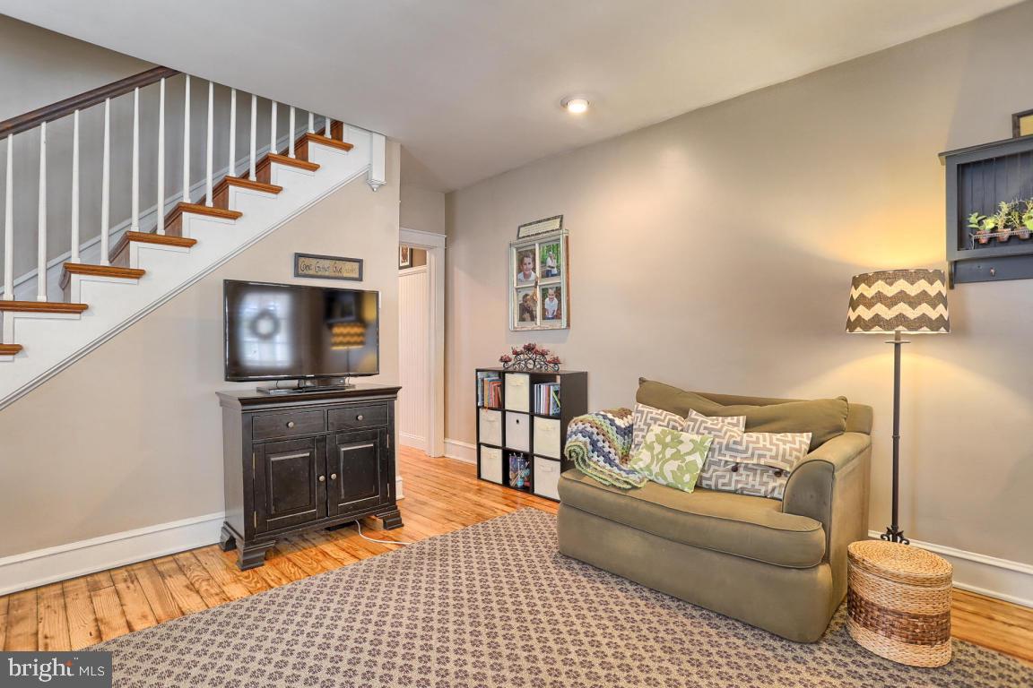 325 Front Street Lititz, PA 17543 - Photo 13 of 31