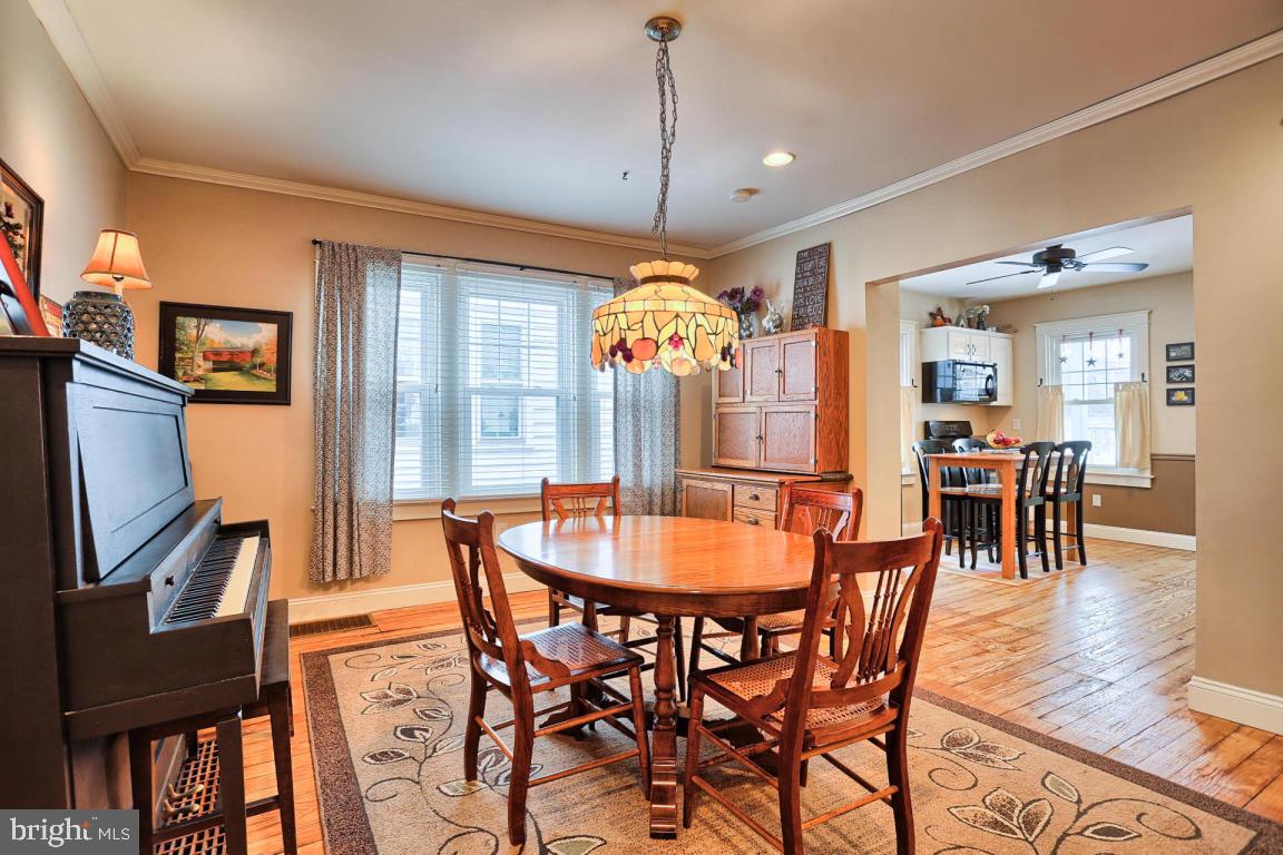 325 Front Street Lititz, PA 17543 - Photo 16 of 31