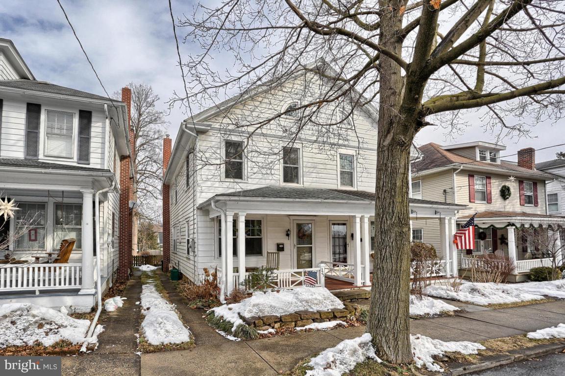 325 Front Street Lititz, PA 17543 - Photo 5 of 31