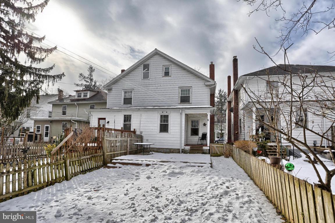 325 Front Street Lititz, PA 17543 - Photo 6 of 31