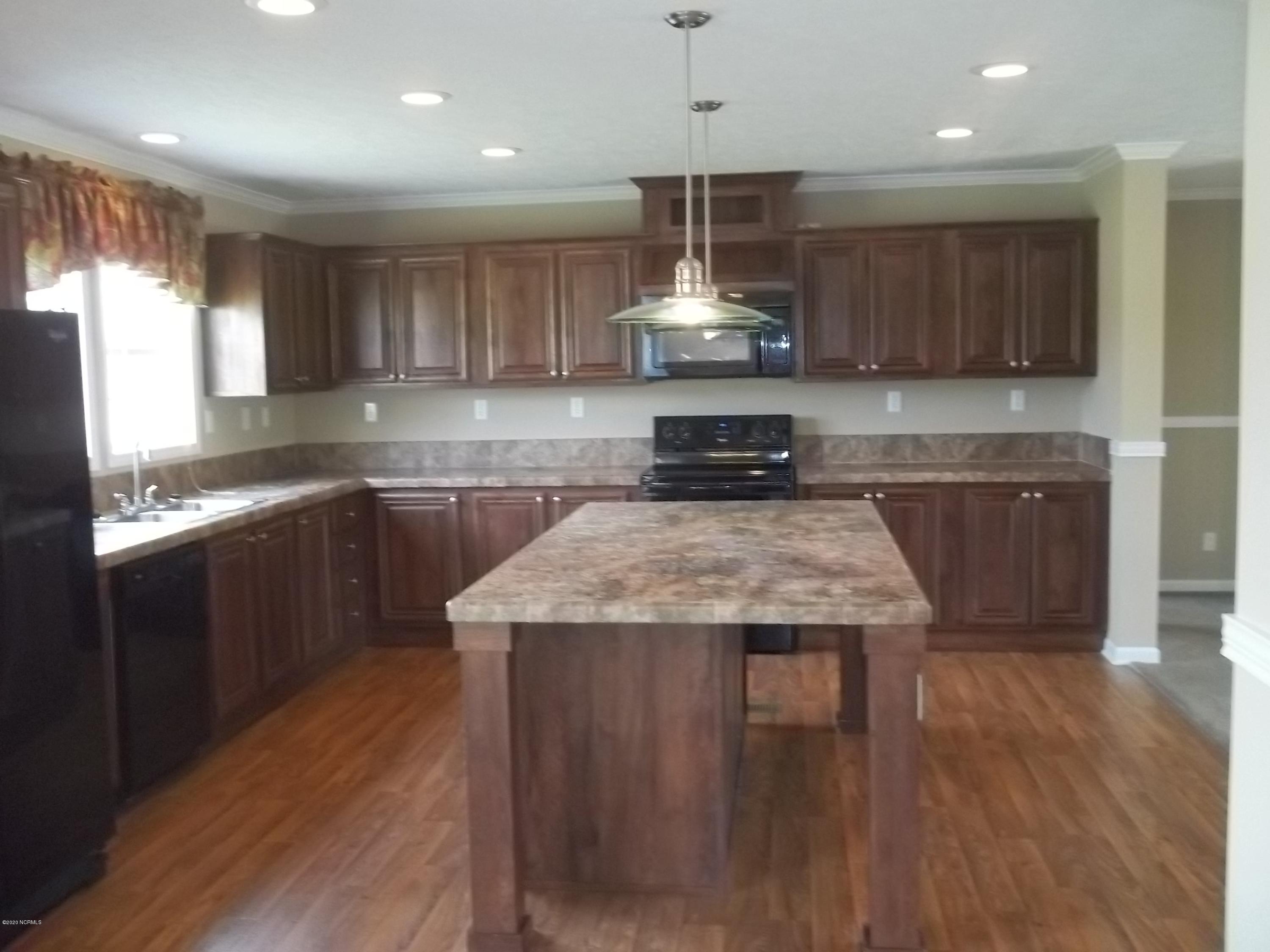 228 Baysden Pond Road Chinquapin, NC 28521 - Photo 6 of 29 100_5351