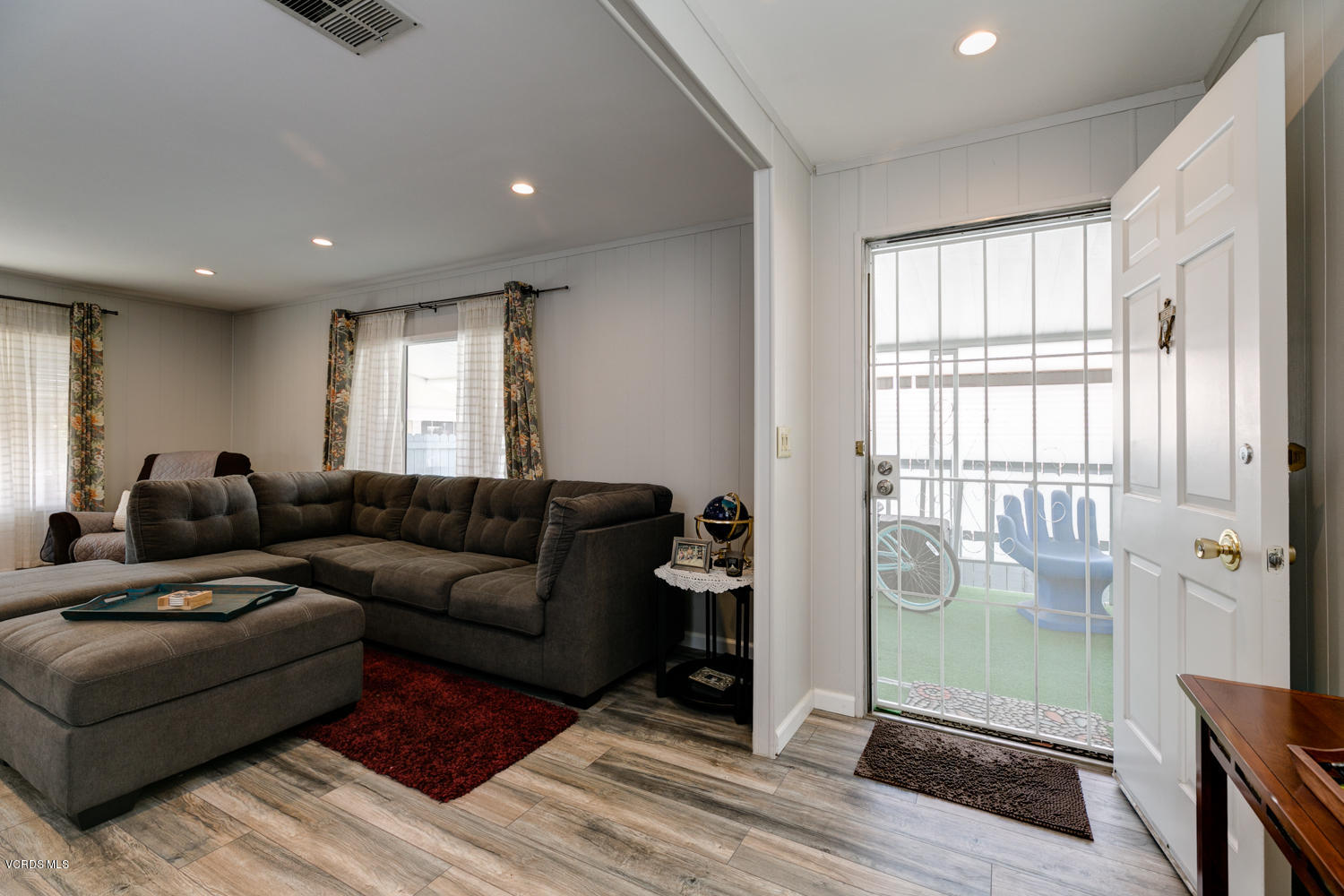 1225 South Rice Road, Unit 71 Ojai, CA 93023 - Photo 8 of 33 TwoFishDigital_1225SRice71-8