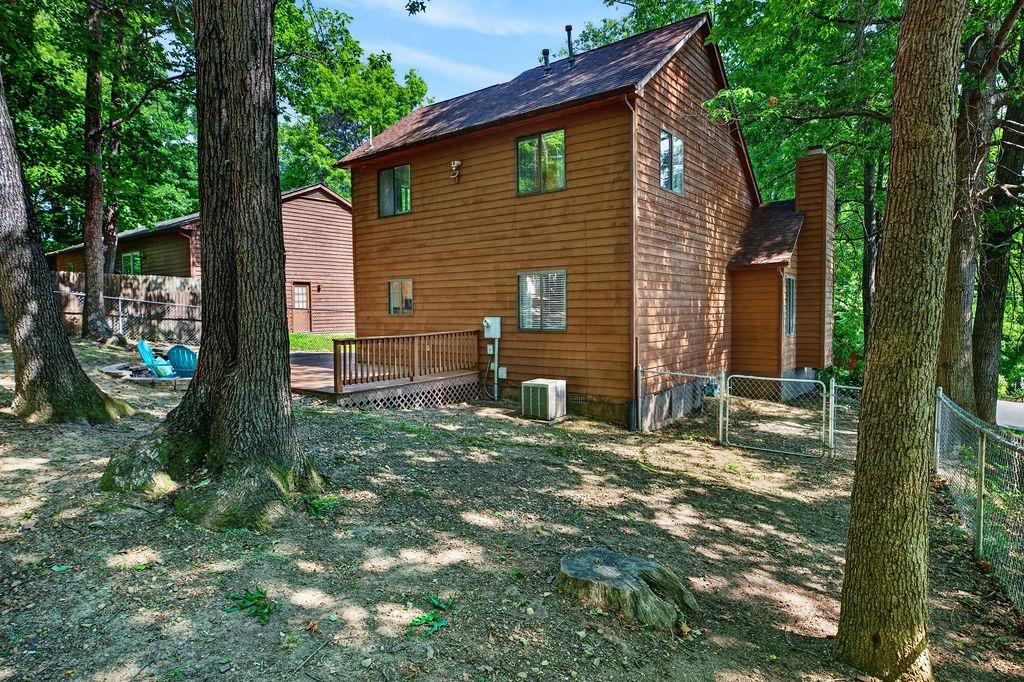 1504 5th Street Waynesboro, VA 22980 - Photo 4 of 33