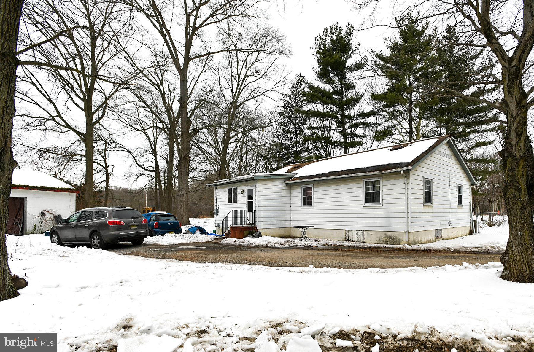 66 North Hook Road Pennsville, NJ 08070 - Photo 4 of 22