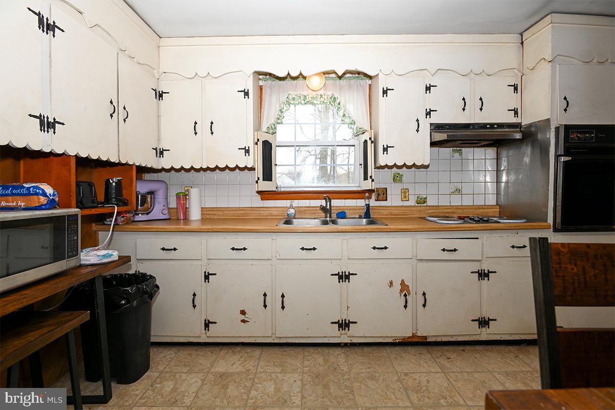 66 North Hook Road Pennsville, NJ 08070 - Photo 8 of 22