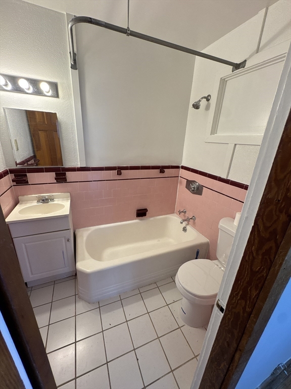 59 Cooper Avenue Woonsocket, RI 02895 - Photo 19 of 42