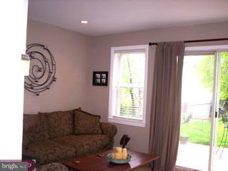 8604 Sagamore Road Philadelphia, PA 19128 - Photo 2 of 5