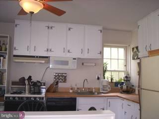 8604 Sagamore Road Philadelphia, PA 19128 - Photo 4 of 5