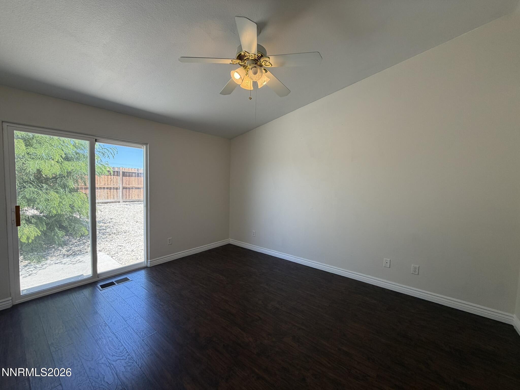2136 Fort Bridger Road Fernley, NV 89408 - Photo 12 of 26 IMG_0474