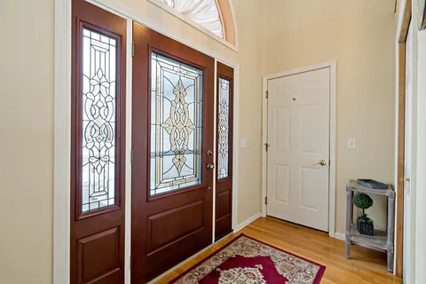 $489,000 | 3690 Commonwealth Road, Woodbury, MN 55125