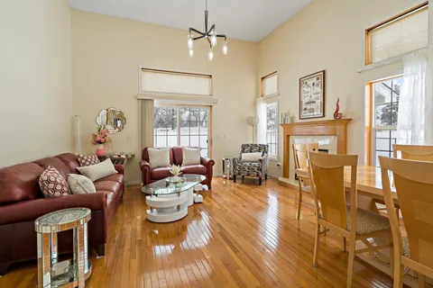 $489,000 | 3690 Commonwealth Road, Woodbury, MN 55125