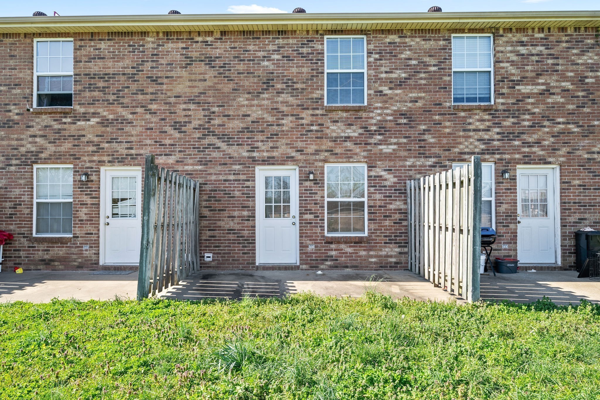 690 Needmore Road, Unit D Clarksville, TN 37040 - Photo 22 of 24 a brick house with a large windows