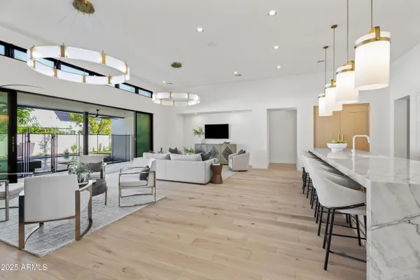 $14,000 | 1538 West Wagon Wheel Drive, Phoenix, AZ 85021