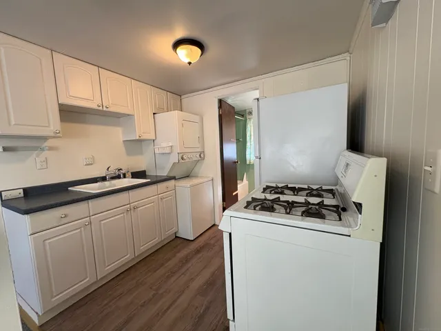 $1,850 | 255 Fairfield Woods Road, Fairfield, CT 06825