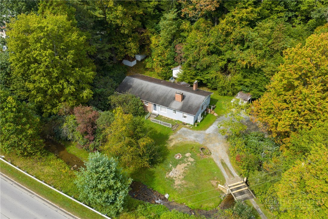 1794 Highway 105 Boone, NC 28607 - Photo 2 of 16
