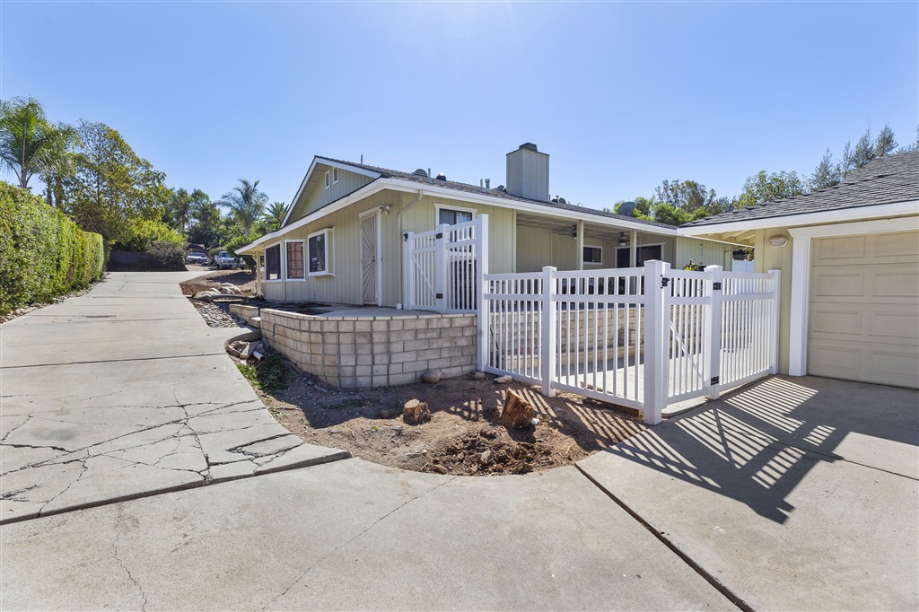 1142 Rancho Ryan Road Fallbrook, CA 92028 - Photo 22 of 25 Gallery Image 22