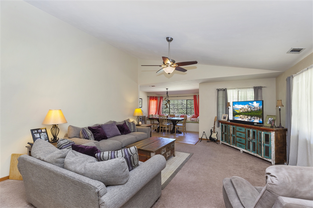 1142 Rancho Ryan Road Fallbrook, CA 92028 - Photo 6 of 25 Gallery Image 6