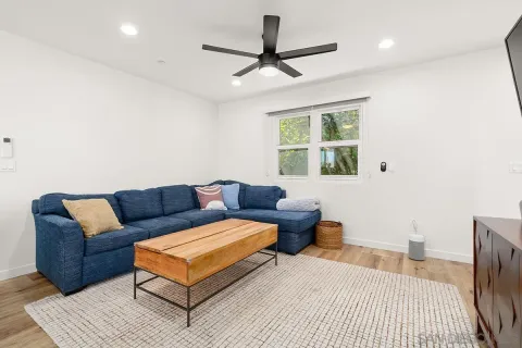 $929,900 | 3021 B Street, San Diego, CA 92102