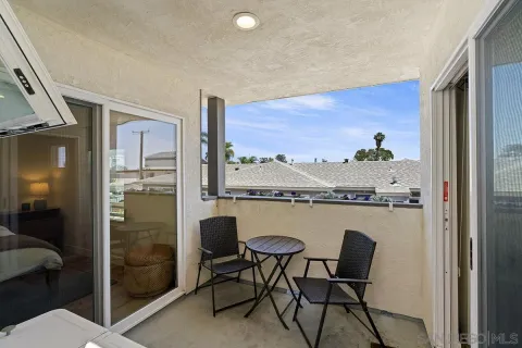 $929,900 | 3021 B Street, San Diego, CA 92102