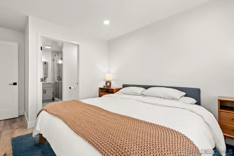 $929,900 | 3021 B Street, San Diego, CA 92102