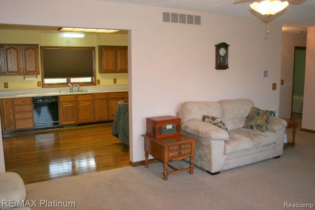 6427 East Clyde Road Howell, MI 48855 - Photo 9 of 34 Open to Kichen