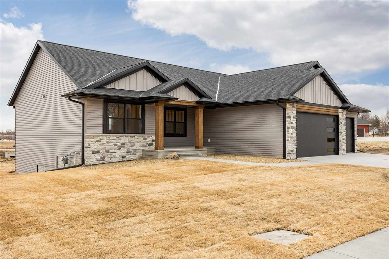 709 Pointer Circle Center Point, IA 52213 - Photo 2 of 44 Gallery Image 2