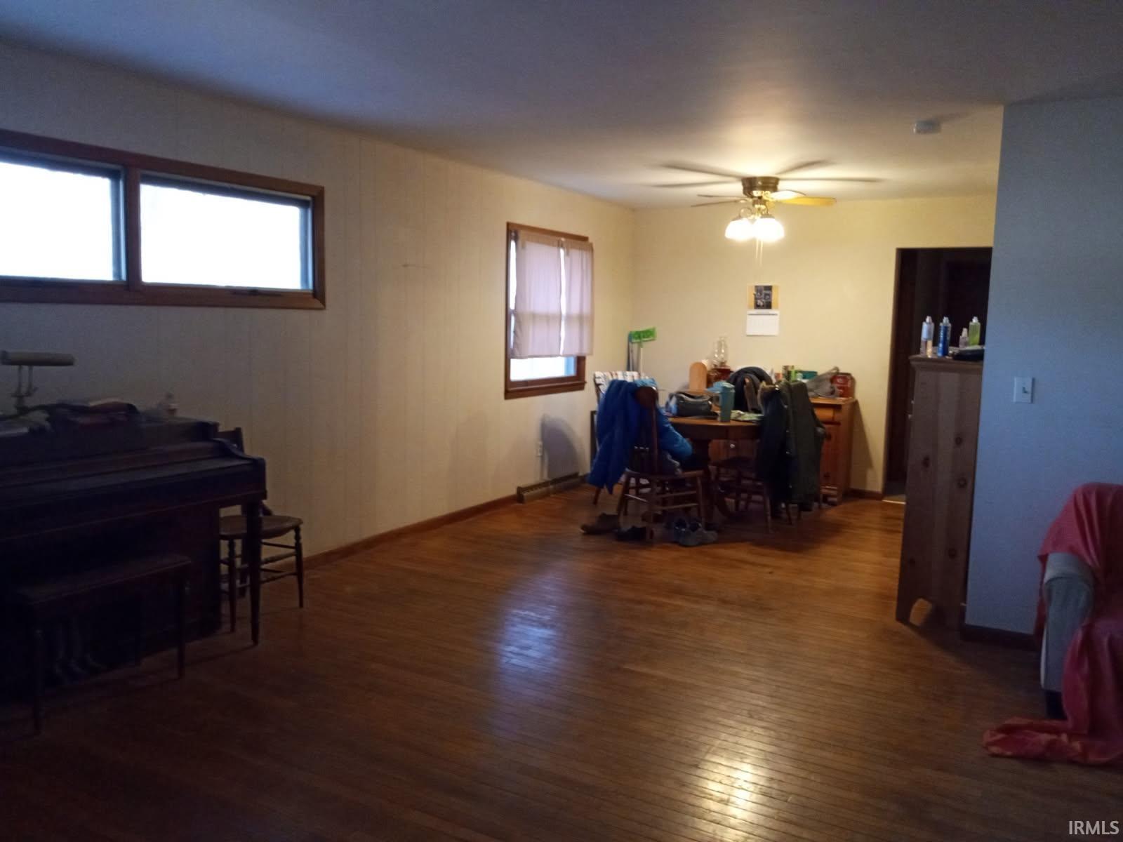 121 South McCullum Street Knightstown, IN 46148 - Photo 3 of 9