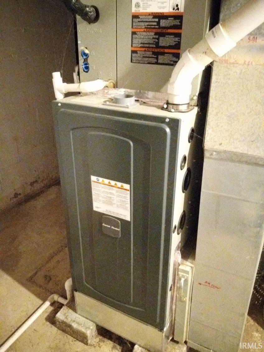 121 South McCullum Street Knightstown, IN 46148 - Photo 6 of 9