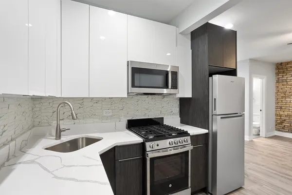 $1,431 | 1651 West Jonquil Terrace, Unit 10, Chicago, IL 60626
