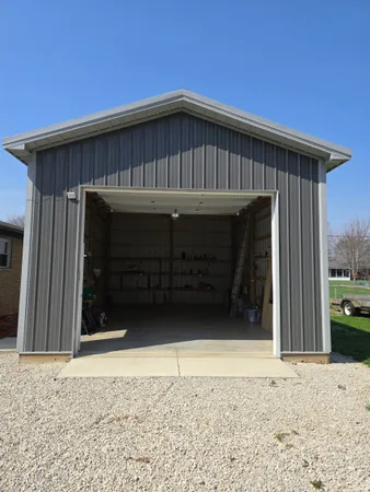 $239,900 | 4043 North County Road 100 East, New Castle, IN 47362