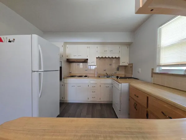 $239,900 | 4043 North County Road 100 East, New Castle, IN 47362