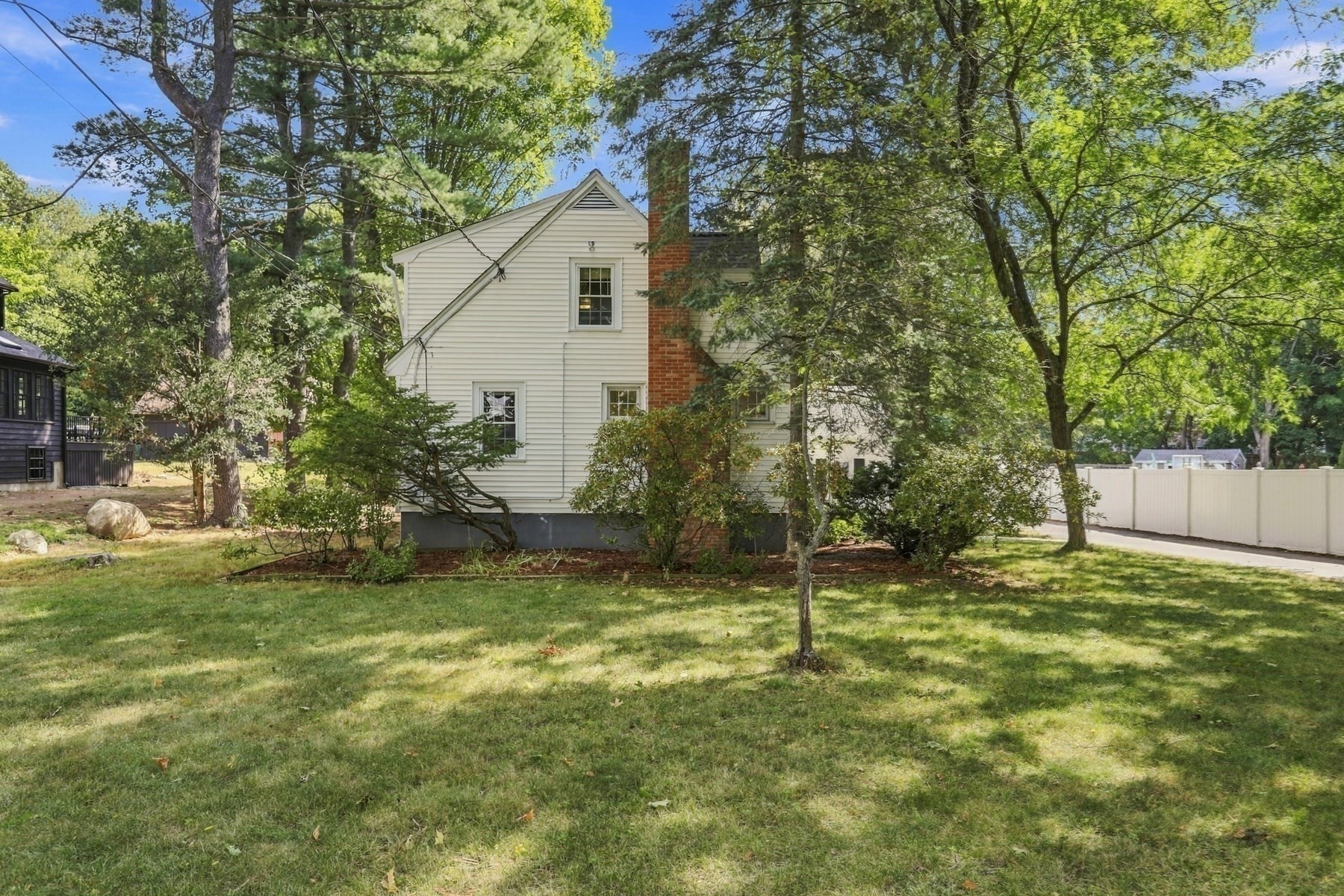 76 Curtis Street Reading, MA 01867 - Photo 32 of 33 Gallery Image 32