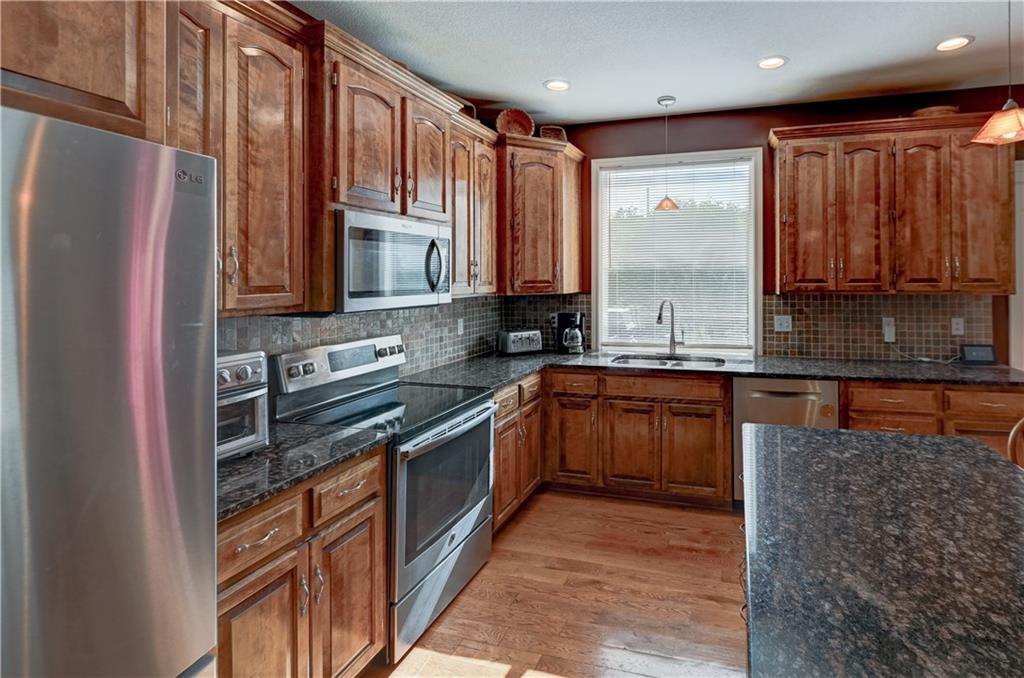 1018 North Old Mill Road Independence, MO 64056 - Photo 12 of 55