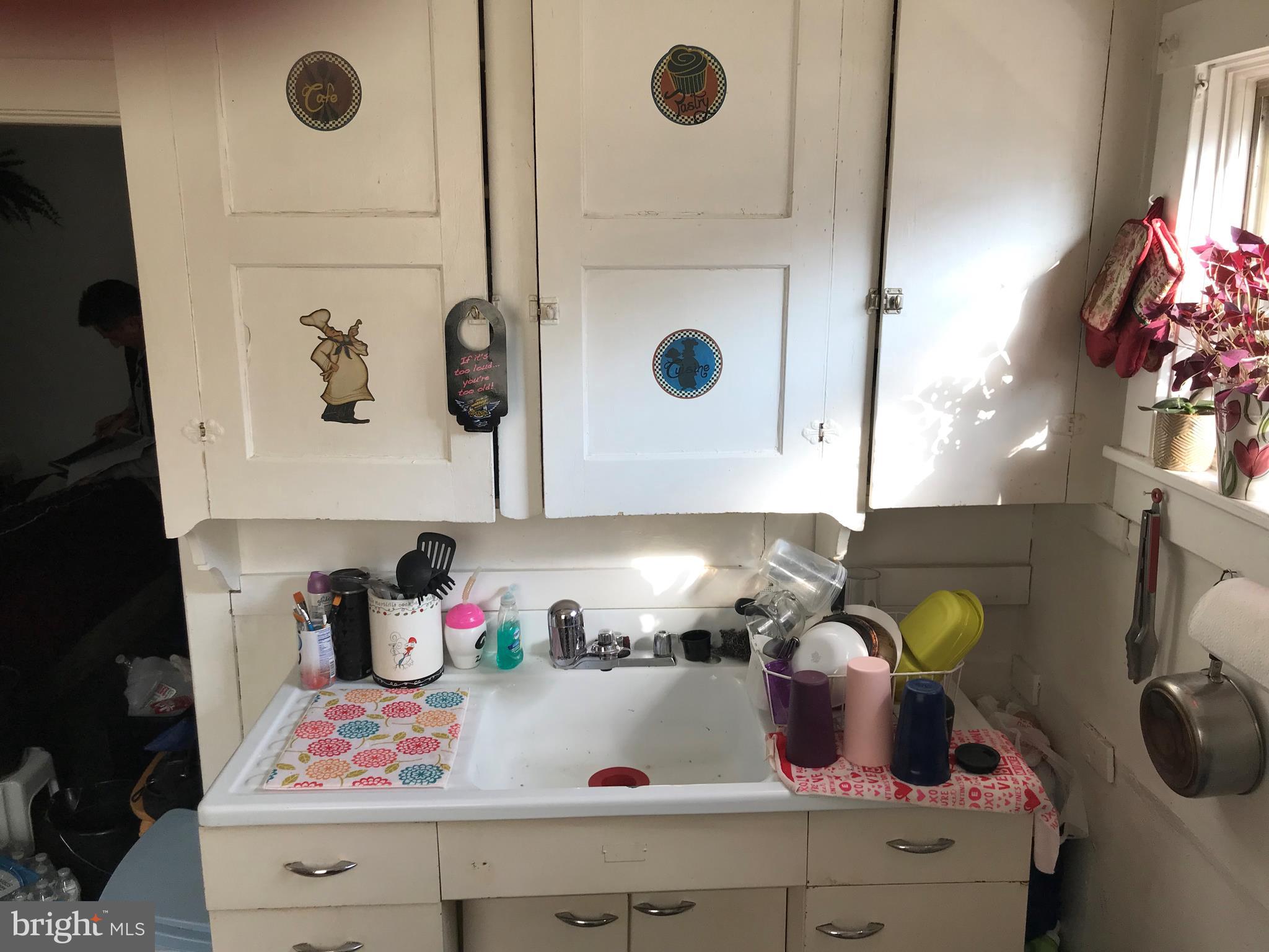 200 Philadelphia Avenue Reading, PA 19607 - Photo 14 of 23 2nd Floor Kitchen